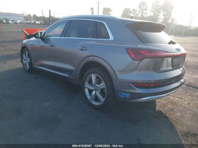 WA1VABGE9KB011600 Audi E-tron Premium Plus