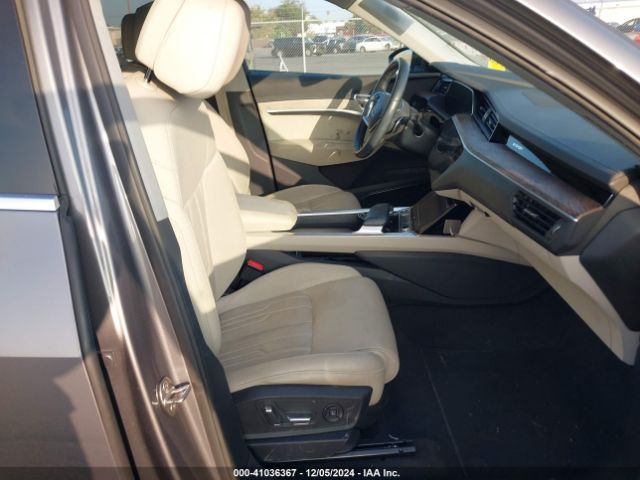 WA1VABGE9KB011600 Audi E-tron Premium Plus
