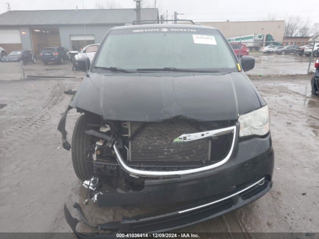 2C4RC1CG6ER421229 Chrysler Town & Country Touring-l