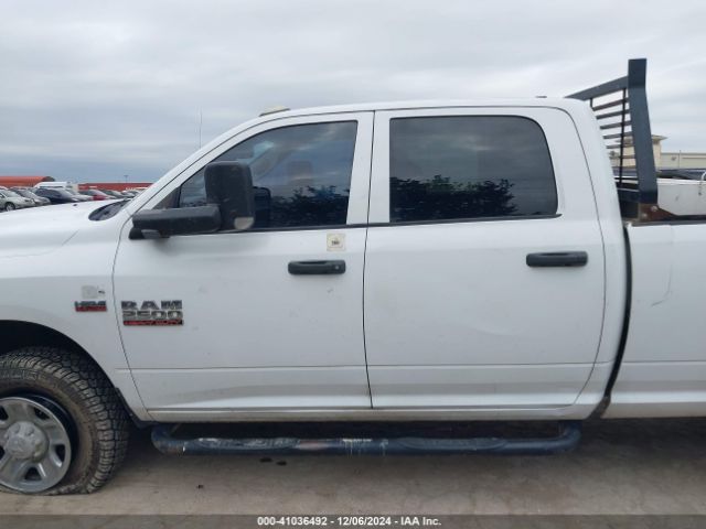 3C6UR5HJ7JG358511 RAM 2500 Tradesman  4x4 8' Box