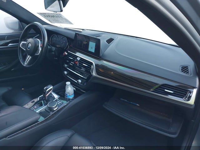 WBSJF0C59JB283037 BMW M5