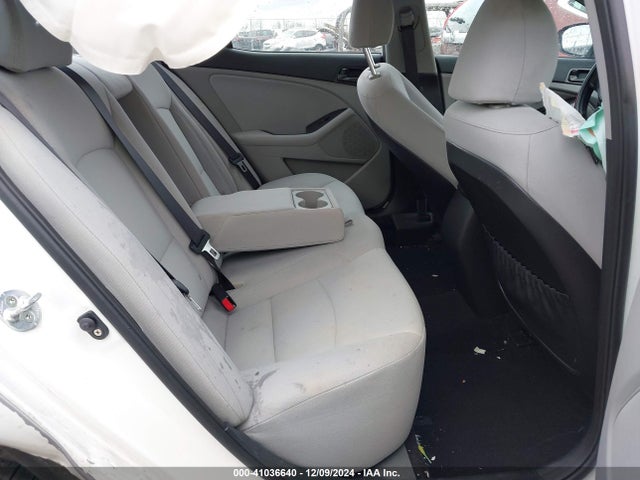 KIA Optima Lx 2015 KNAGM4A71F5576372 Image 8