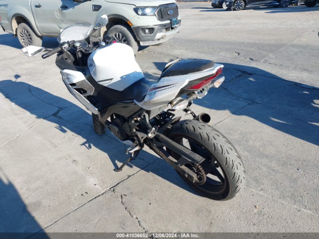 2023 KAWASAKI EX400 JKAEXKG12PDAK7986 Photo 2