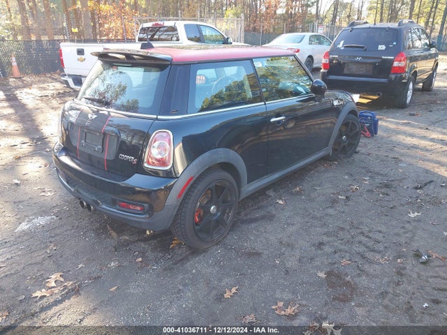 2011 MINI COOPER S WMWSV3C53BTY14967 Photo 3