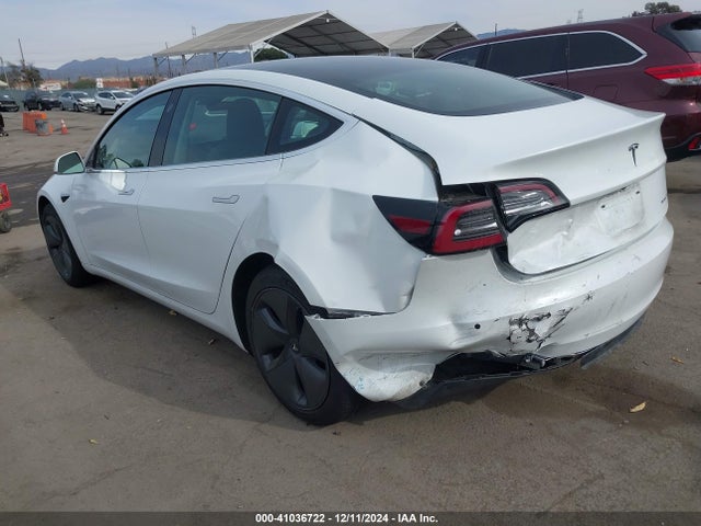 2019 TESLA MODEL 3 5YJ3E1EB7KF510803 Photo 2