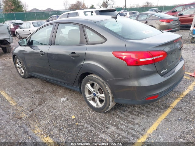Ford FOCUS S 2018 1FADP3E24JL254695 Image 3