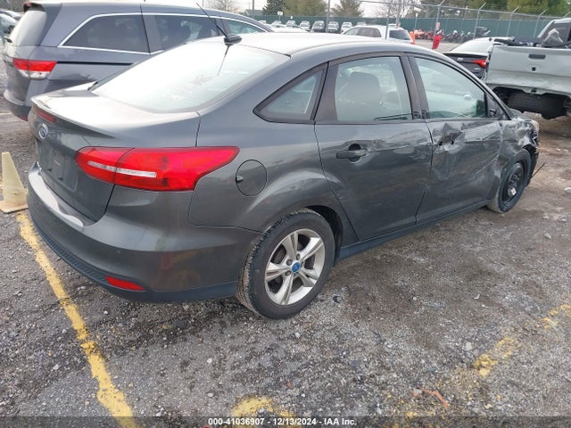 Ford FOCUS S 2018 1FADP3E24JL254695 Image 4
