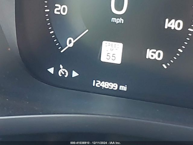 LYV102RK6JB106557 Volvo Xc60 T5 Momentum