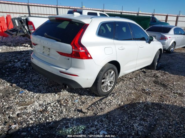 2018 VOLVO XC60 LYV102RK6JB106557 Photo 3