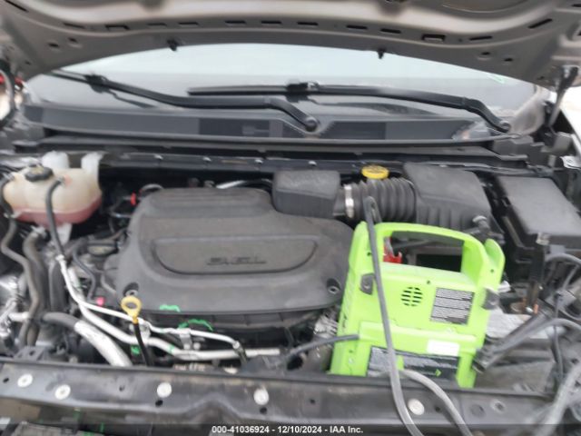 2C4RC1DGXMR502702 Chrysler Voyager Lxi