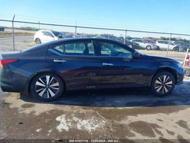 1N4BL4DW0MN316888 Nissan Altima Sv Intelligent Awd
