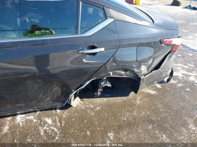1N4BL4DW0MN316888 Nissan Altima Sv Intelligent Awd