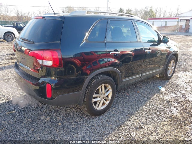 KIA Sorento Lx V6 2015 5XYKTDA78FG601680 Image 4