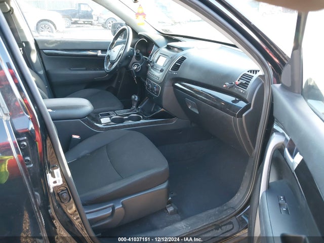 KIA Sorento Lx V6 2015 5XYKTDA78FG601680 Image 5