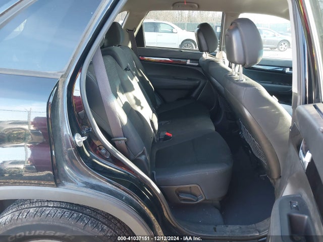 KIA Sorento Lx V6 2015 5XYKTDA78FG601680 Image 8