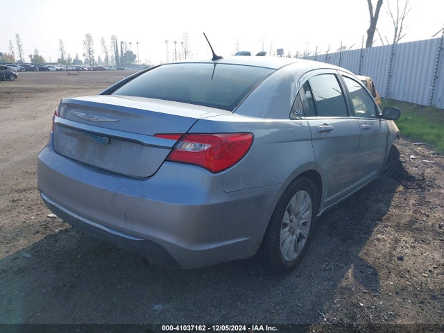 1C3CCBAB8EN206729 Chrysler 200 LX