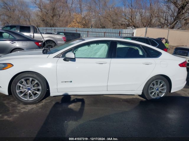 3FA6P0LU4HR324834 Ford Fusion Hybrid Se