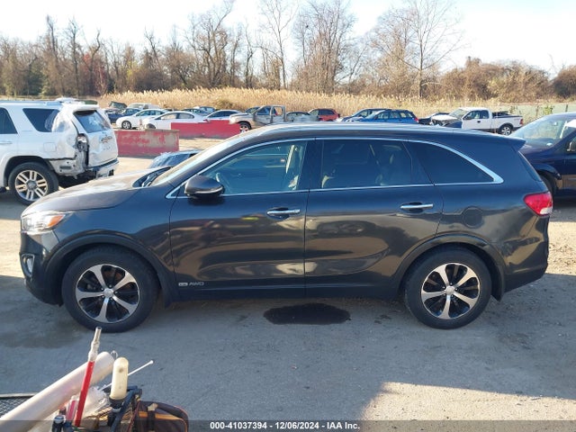 5XYPHDA58GG016623 KIA Sorento 3.3l Ex