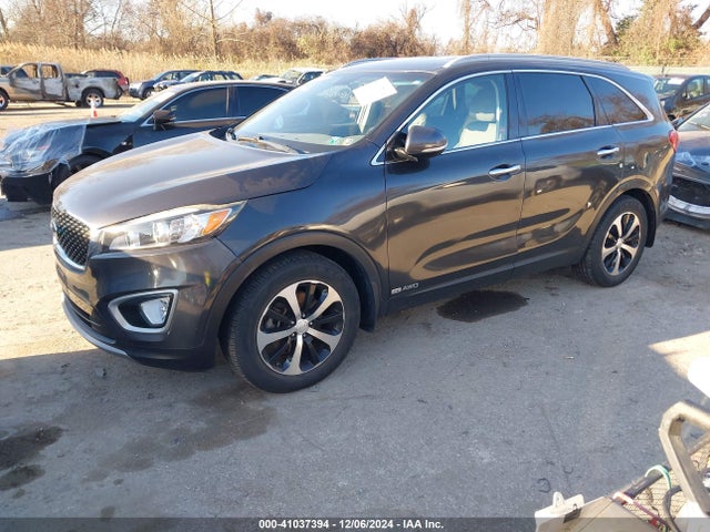 5XYPHDA58GG016623 KIA Sorento 3.3l Ex