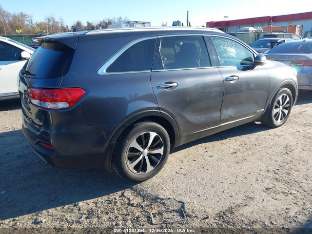 5XYPHDA58GG016623 KIA Sorento 3.3l Ex