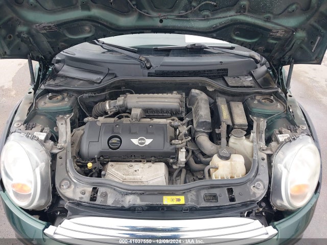 2012 MINI COOPER WMWSU3C58CT261625 Photo 9