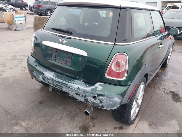 2012 MINI COOPER WMWSU3C58CT261625 Photo 5