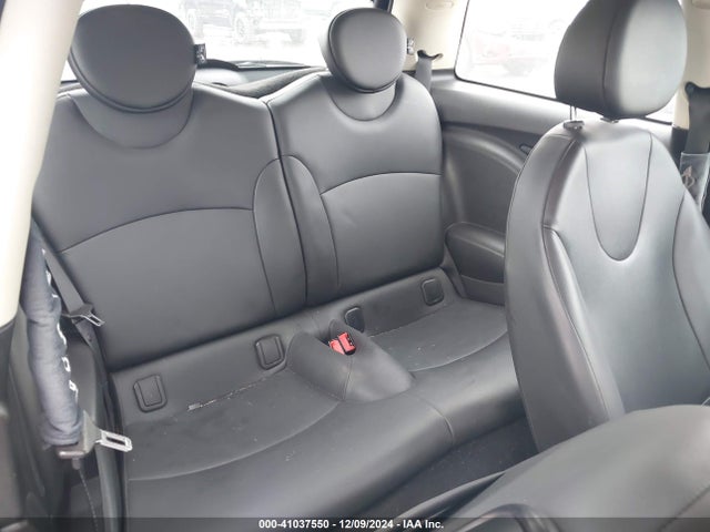 2012 MINI COOPER WMWSU3C58CT261625 Photo 7