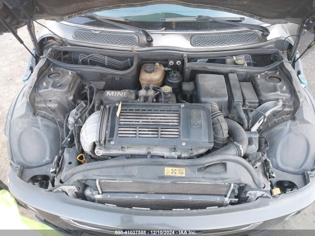 2006 MINI COOPER S WMWRE33516TJ35686 Photo 9
