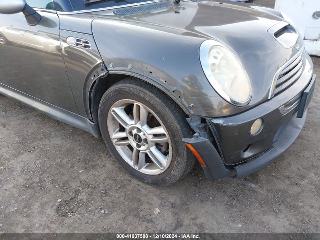 2006 MINI COOPER S WMWRE33516TJ35686 Photo 5