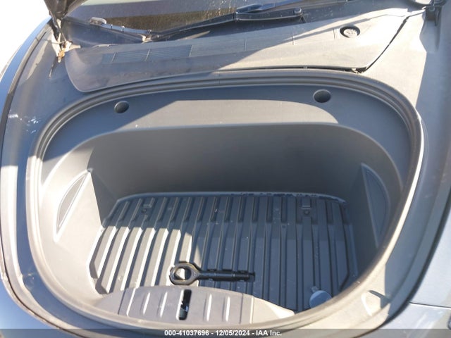 2023 TESLA MODEL 3 5YJ3E1EA5PF638360 Photo 9