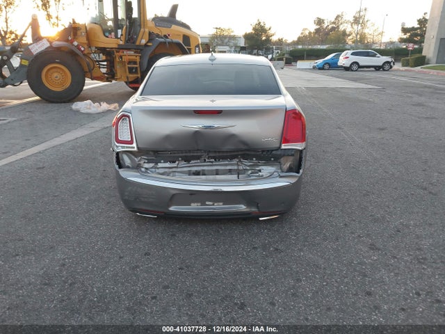 2C3CCAEG5FH792266 Chrysler 300C