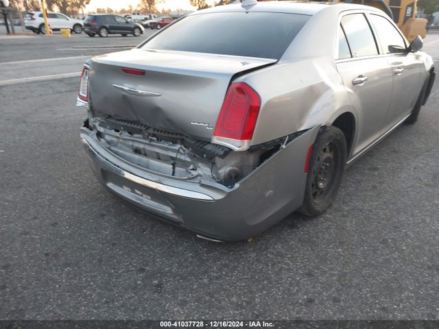 2C3CCAEG5FH792266 Chrysler 300C