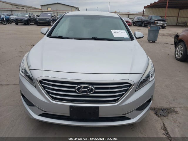 Hyundai Sonata 2016 5NPE24AF9GH417818 Image 12