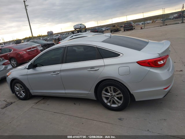 Hyundai Sonata 2016 5NPE24AF9GH417818 Image 14