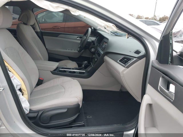 Hyundai Sonata 2016 5NPE24AF9GH417818 Image 5