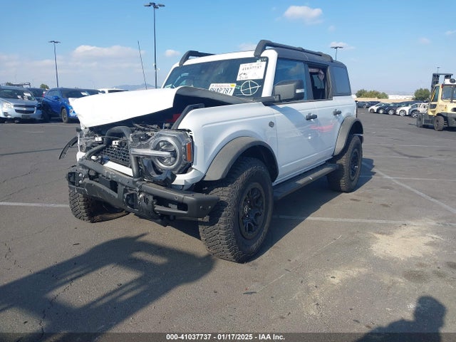 Ford Bronco Wildtrak 2023 1FMEE5DP1PLB45970 Image 2