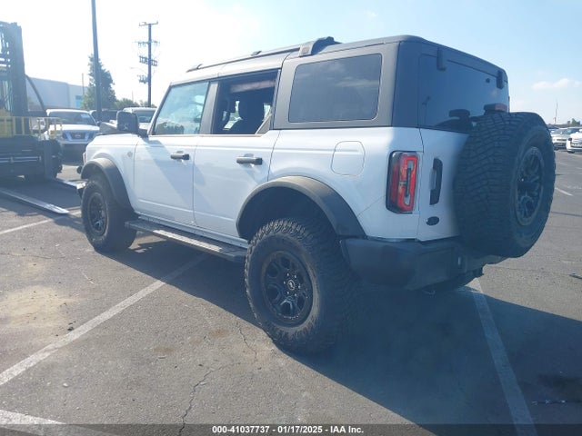 Ford Bronco Wildtrak 2023 1FMEE5DP1PLB45970 Image 3