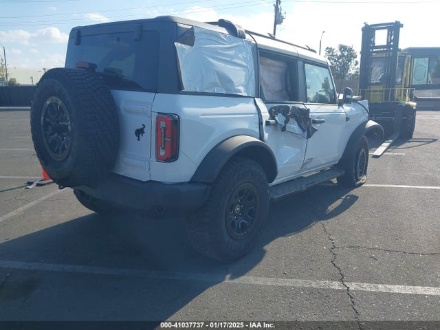 Ford Bronco Wildtrak 2023 1FMEE5DP1PLB45970 Image 4