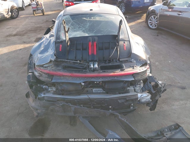 WP0AF2A9XRS272181 Porsche 911