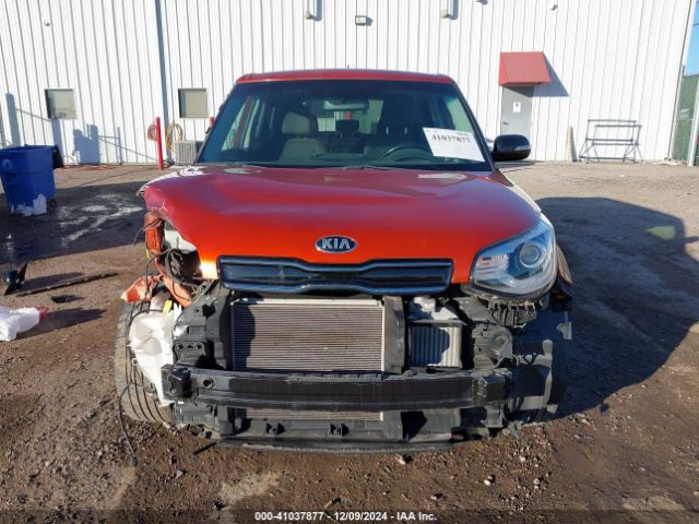 KNDJX3AA1J7583860 KIA Soul !