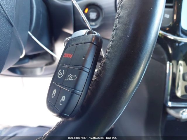 1C4RJFAG3KC528216 Jeep Grand Cherokee Laredo