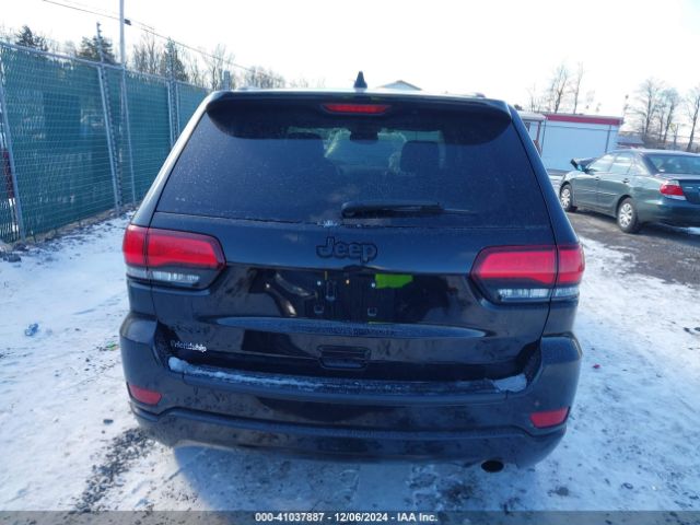 1C4RJFAG3KC528216 Jeep Grand Cherokee Laredo