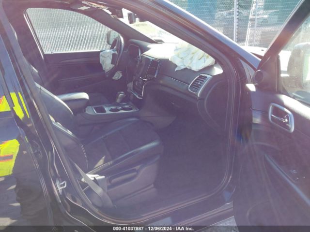 1C4RJFAG3KC528216 Jeep Grand Cherokee Laredo