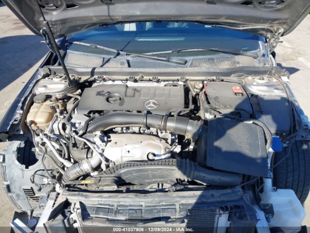 WDD3G4EB0KW027716 Mercedes-Benz A 220