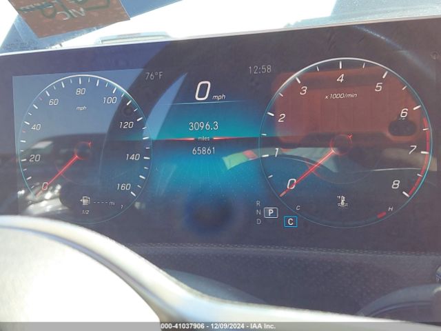WDD3G4EB0KW027716 Mercedes-Benz A 220