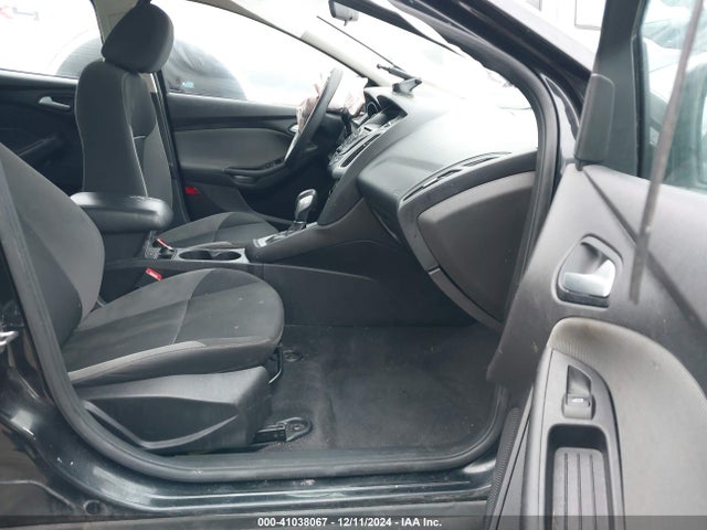 Ford FOCUS SE 2014 1FADP3F27EL421829 Image 5