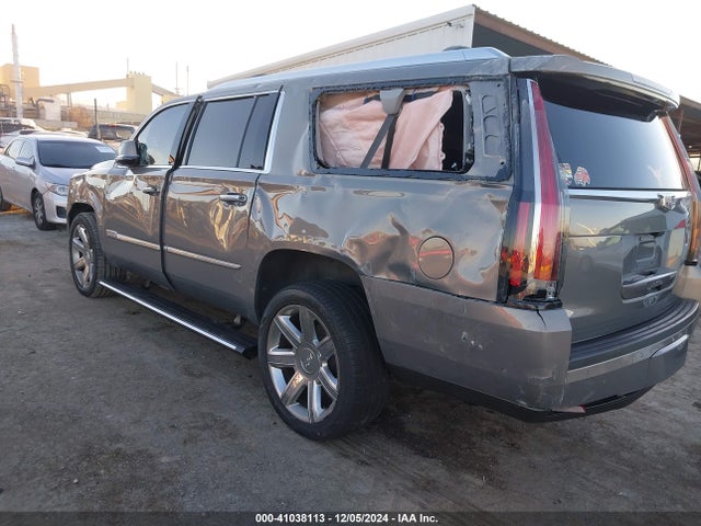 2018 CADILLAC ESCALADE ESV 1GYS4JKJ1JR342458 Photo 2
