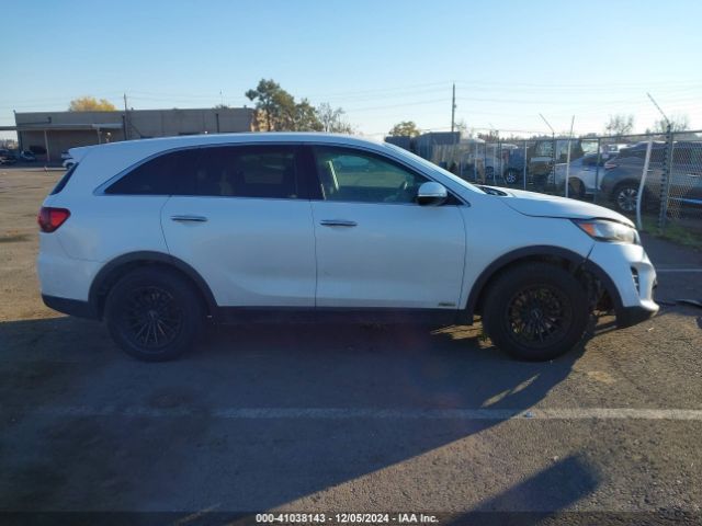 5XYPGDA58KG457017 KIA Sorento 3.3l Lx