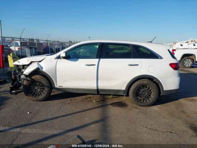 5XYPGDA58KG457017 KIA Sorento 3.3l Lx