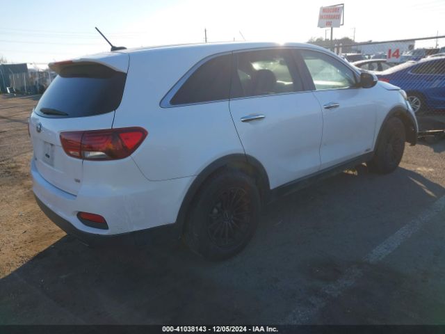 5XYPGDA58KG457017 KIA Sorento 3.3l Lx